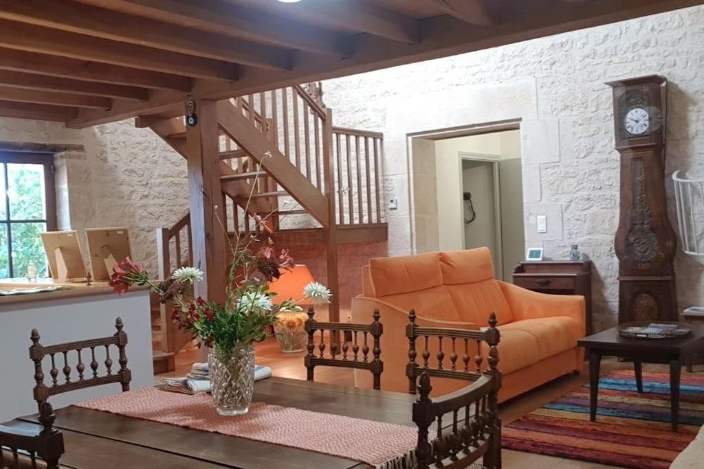 Les Maisons De Jean Et Eva 5 Chambres Nalliers  Extérieur photo